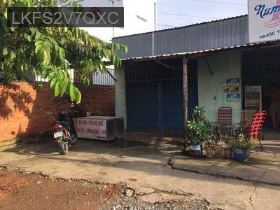 Bán nhà nát mặt tiền đường lớn - Xã Mỹ Lộc  -  Huyện Cần Giuộc 