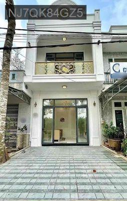 Định cư nước ngoài nên bán gấp nhà đang cho thuê - Phường 6  -  Quận 8 