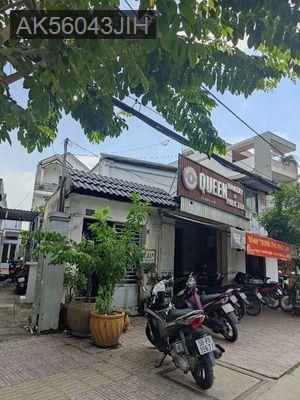 Bán nhà mặt tiền đường Huỳnh Tấn Phát. - TT. Nhà Bè  -  Huyện Nhà Bè 