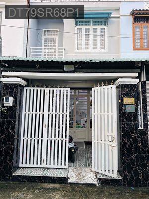 Nhà Trệt - 1 lầu, xe hơi trước nhà, 4.5m x 11.25m - Phường Bình Chiểu  -  Quận Thủ Đức 