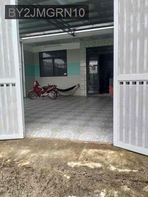 Cần bán nhà gấp, nhà đất có sân vườn rộng, 3PN, 3WC, 2 phòng khách - Xã Đức Hoà Thượng  -  Huyện Đức Hòa 
