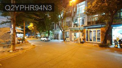 KHU NHÀ ĐẸP 5 TẦNG - ĐỐI DIỆN CÔNG VIÊN XE HƠI ĐỖ NGÀY ĐÊM - AN NINH - Phường 15  -  Quận Gò Vấp 