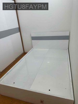 cần bán căn hộ saigon gataway 66m2 - Phường Hiệp Phú  -  Quận 9 