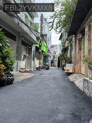 BÁN NHÀ HẺM XE HƠI ,CÁCHCHỢ 50M,6TANG,CÓ THỂ LÀM CHDV - Phường 10  -  Quận Tân Bình 