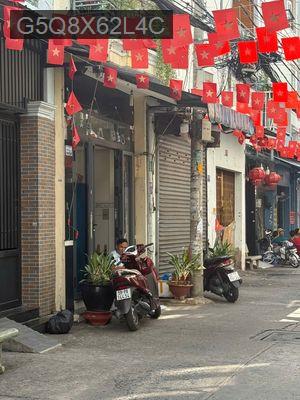 bán nhà cấp 4 - Phường 11  -  Quận Tân Bình 