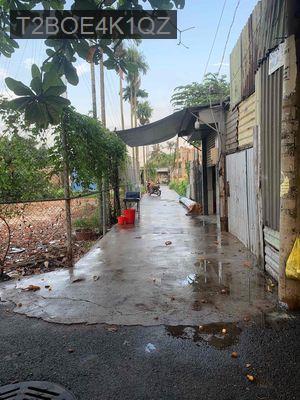 Đất sổ đỏ 2 mặt tiền hẻm xe hơi, nở hậu; Bờ kè đường kêmh tham lương - Phường 15  -  Quận Gò Vấp 