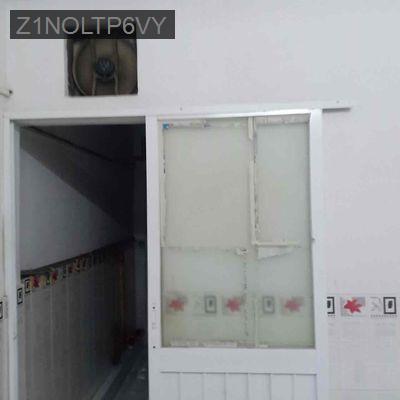 Nhà gần chợ Vườn Chuối, 3 lầu, 6 phòng, 3 toilet, 1 bếp, 1 khách - Phường 4  -  Quận 3 