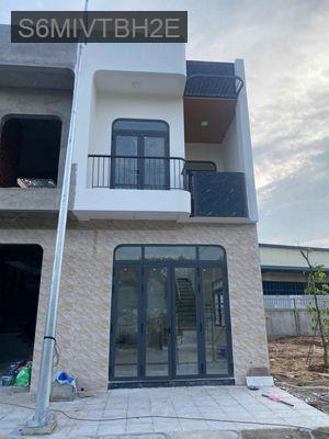 Nhà 1 Trệt 1 Lầu Để Ở - Đầu Tư Sinh Lợi Nhuận Mau ( Khu Vực SẦM UẤT ) - Phường Tân Hiệp  -  Thị xã Tân Uyên  Nhà 1 Trệt 1 Lầu Để Ở - Đầu Tư Sinh Lợi Nhuận Mau ( Khu Vực SẦM UẤT ) - Phường Tân Hiệp  -  Thị xã Tân Uyên