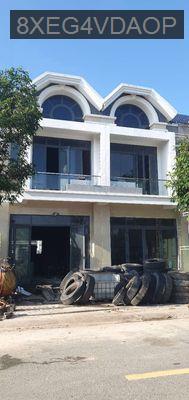 Kẹt tiền cần bán nhà 1 trệt 1 lầu đối diện KCN  TP. Mới Bình Dương - Phường Hòa Phú  -  Thành phố Thủ Dầu Một 