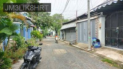 Cần bán gấp căn nhà trệt lầu ngay cạnh trường cấp 3 Phạm Văn Sáng - Xã Xuân Thới Sơn  -  Huyện Hóc Môn 