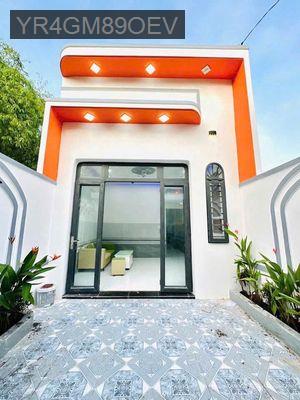 BÁN GẤP NHÀ CẤP 4 MẪU HIỆN ĐẠI 100m2 TẠI MỸ LỘC 1 tỷ 650 - Xã Mỹ Lộc  -  Huyện Cần Giuộc 