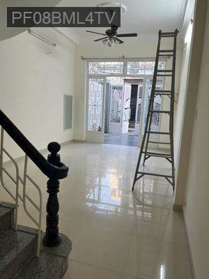 Bán gấp nhà chính chủ - Phường Tân Sơn Nhì  -  Quận Tân Phú 