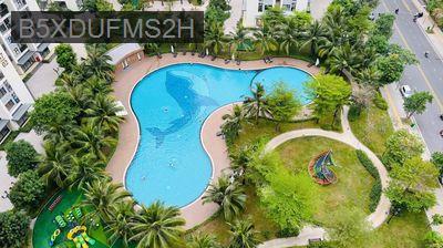 View Hồ Bơi Kèm View Cá Koy Thì Còn Gì Tuyệt Cà Là Vời Ạ - Phường Long Thạnh Mỹ  -  Quận 9  View Hồ Bơi Kèm View Cá Koy Thì Còn Gì Tuyệt Cà Là Vời Ạ - Phường Long Thạnh Mỹ  -  Quận 9