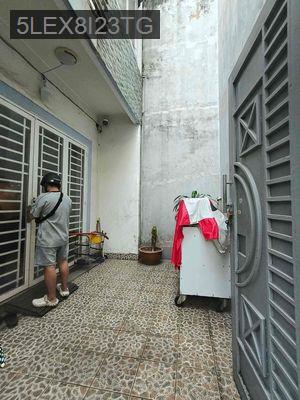 nhà mặt tiền hẻm. 2 căn trong 1 sổ. - Phường Linh Chiểu  -  Quận Thủ Đức 