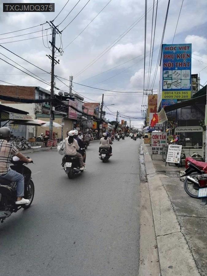 Bán nhà mặt tiền 5x32 , Gần Chợ Đại Hải , Phan Văn Hớn Bà Điểm Hóc Môn giá 10tỷ5, bớt lộc  - Xã Bà Điểm  -  Huyện Hóc Môn  - (ảnh - 1)