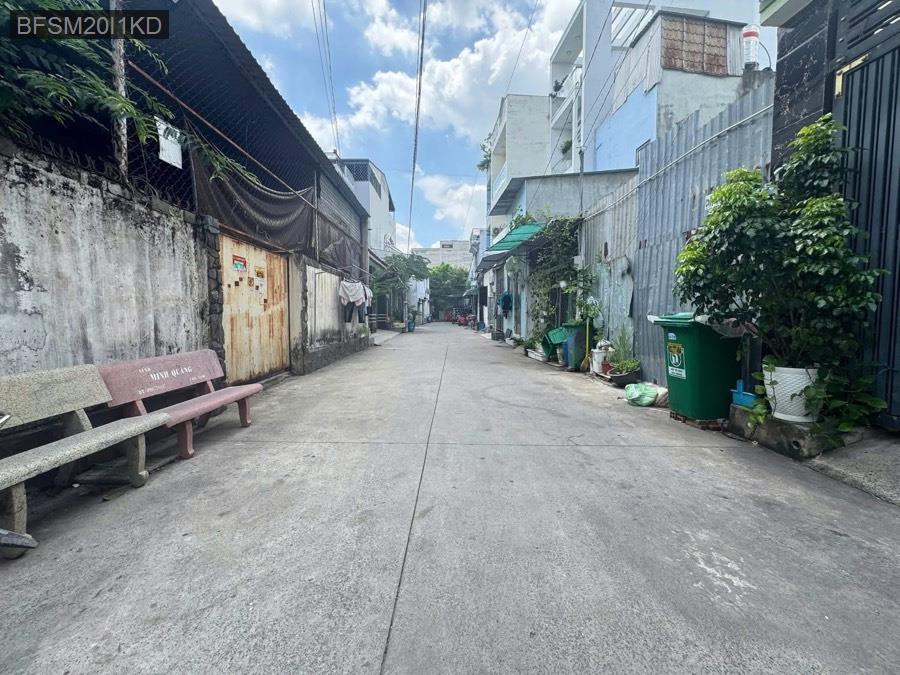 Bán nhà SHR đường Song Hành vô, diện tích 5x20 nhà 1 trệt 2 lầu. Giá 7tỷ490triệu - Xã Trung Chánh  -  Huyện Hóc Môn  - (ảnh - 0)
