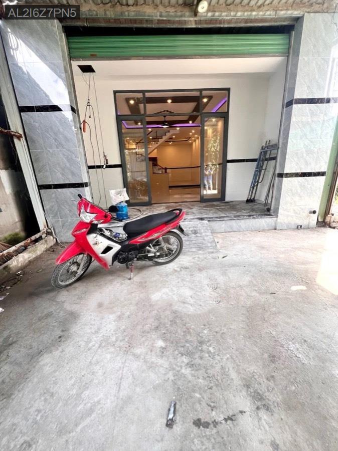 Bán nhà chợ Nữ Dân Công đường 5m thông. Hướng Tây, nhà lâu năm mới sửa lại sạch đẹp - Xã Vĩnh Lộc A  -  Huyện Bình Chánh  - (ảnh - 1)