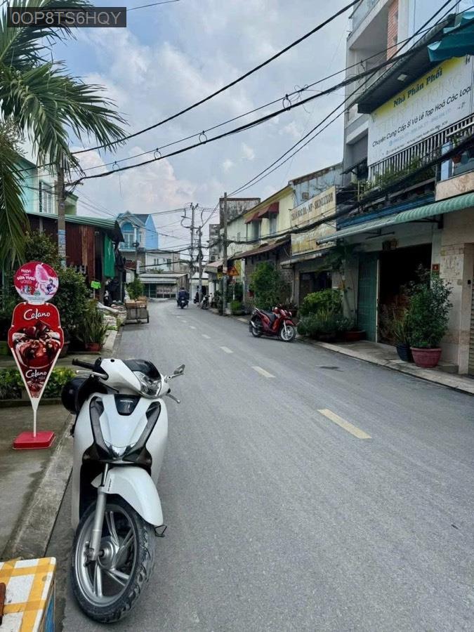 Bán nhà Sổ Hồng Riêng mặt tiền Giác Đạo, diện tích 4x15 nhà 1 trệt 2 lầu sân thượng.  - Xã Trung Chánh  -  Huyện Hóc Môn  - (ảnh - 5)