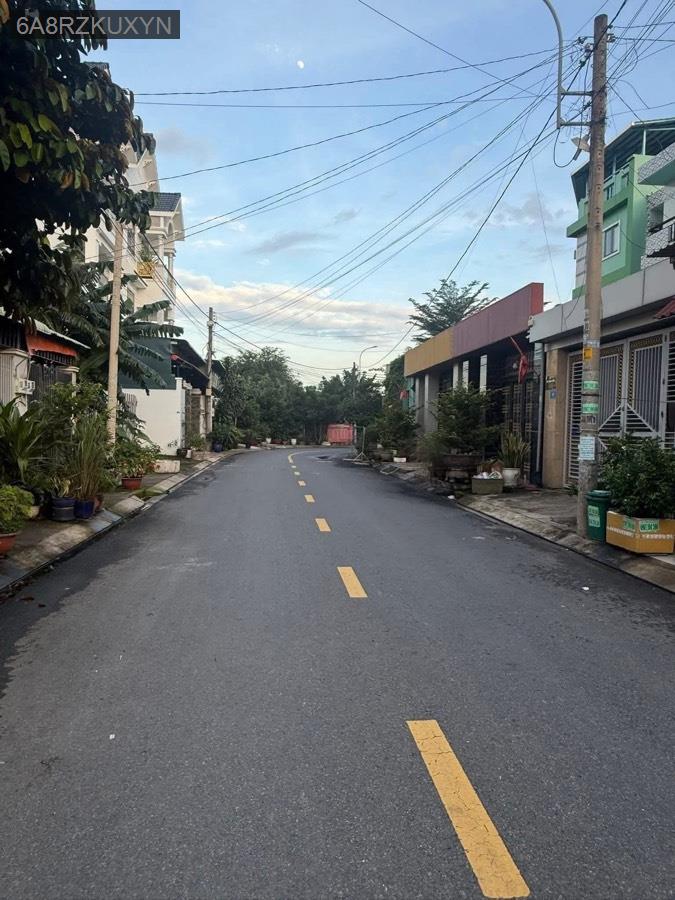 Bán nhà mặt tiền Xuân Thới Sơn 31, diện tích 5x22 có sân đậu xe hơi. Đầy đủ công năng,… - Xã Xuân Thới Sơn  -  Huyện Hóc Môn  - (ảnh - 1)