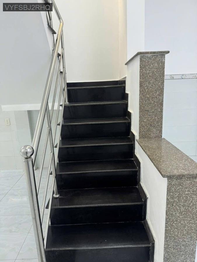 Bán nhà đường Cây Cám diện tích 4x12. Đường 5m thông ra Liên Khu 5-6, nhà hướng đông - Xã Vĩnh Lộc B  -  Huyện Bình Chánh  - (ảnh - 7)