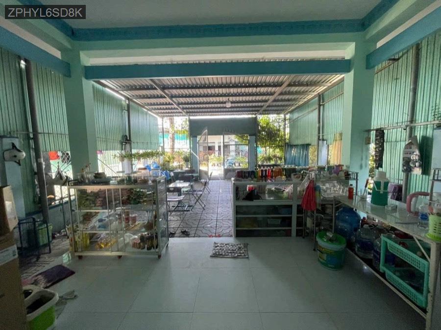 Bán nhà mặt tiền đường bê tông Tân Thạnh Đông. Nhà chủ kinh doanh buôn bán cho nên nhà rất sạch đẹp - Xã Tân Thạnh Đông  -  Huyện Củ Chi  - (ảnh - 4)