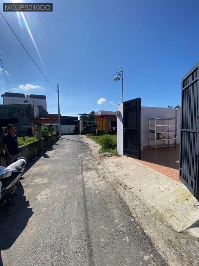 Bán nhà hoàn công nằm sát ngã tư Tân Quy, TL8 vô 100m đường nhựa. Diện tích 5x35 full thổ cư - Xã Tân Thạnh Tây  -  Huyện Củ Chi  - (ảnh - 0)