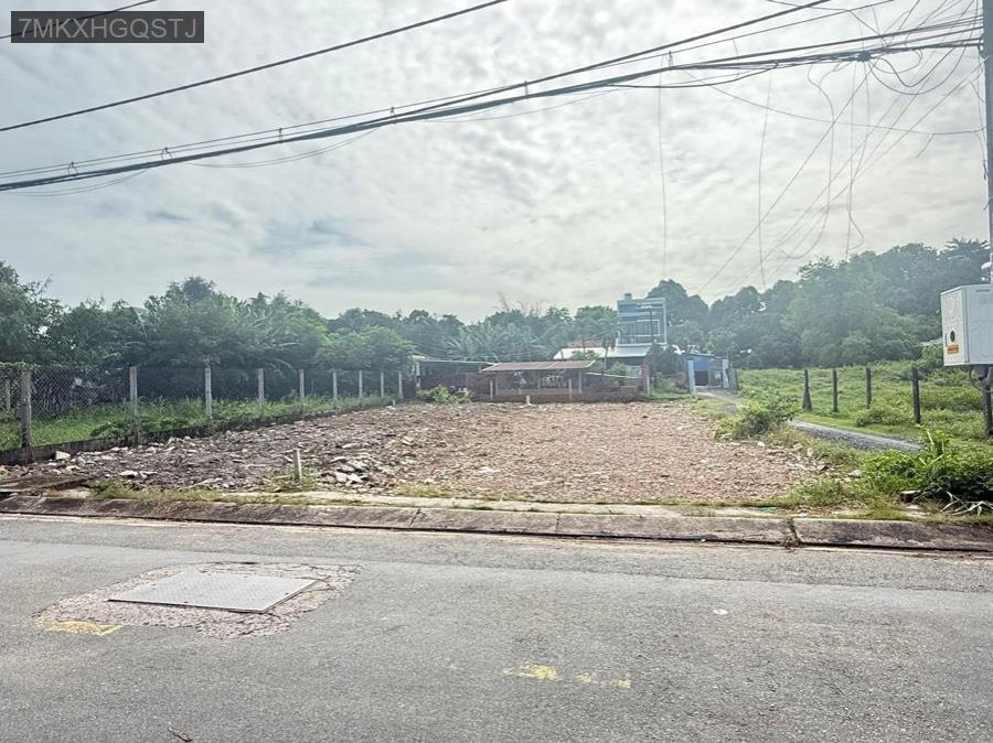 Bán đất mặt tiền Phùng Thị Chuyện, diện tích : 8.68m x 25.5m, tổng 226m² có 144.7m thổ cư.  - Xã Thới Tam Thôn  -  Huyện Hóc Môn  - (ảnh - 0)