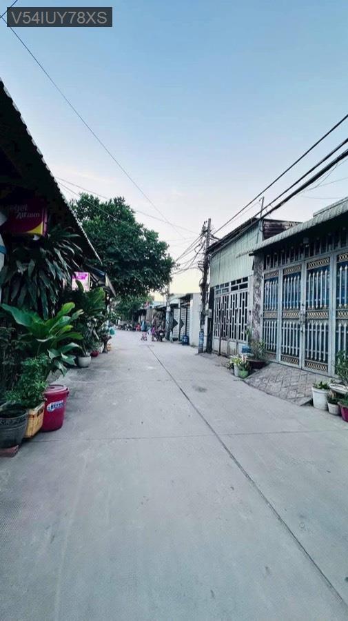 Bán nhà Võ Văn Vân sát chợ 123, diện tích 4x16 đổ suốt. Giá 2tỷ8 TL ít  - Xã Vĩnh Lộc B  -  Huyện Bình Chánh  - (ảnh - 1)