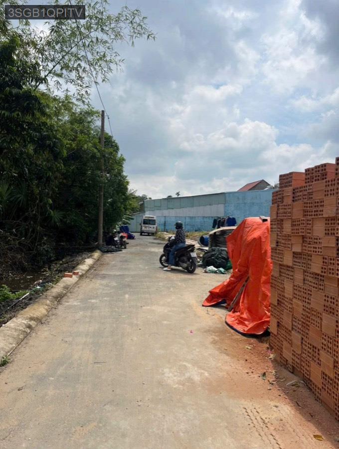 Bán lô đất nền gần cầu Rạch Tra, diện tích 112m² có 80m² thổ cư. Xây dựng tự do - Xã Bình Mỹ  -  Huyện Củ Chi  - (ảnh - 0)