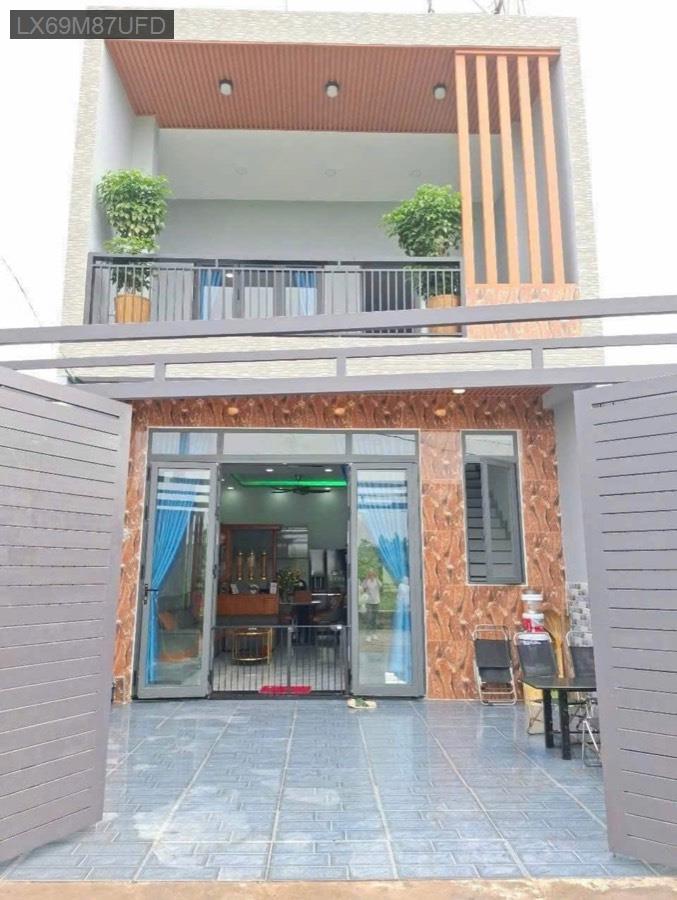 Bán nhà phố mặt tiền cầu nhà vuông, thiết kế hiện đại xây kiên cố - tặng full nội thất. Giá 3.6tỷTL - Xã Bình Mỹ  -  Huyện Củ Chi  - (ảnh - 0)