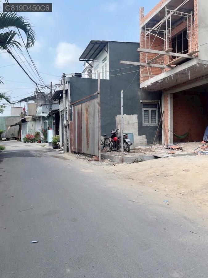 Bán lô đất mặt tiền Trung Đông 10, dt 5x22 full thổ cư. Giá 3tỷ650triệu TL - Xã Thới Tam Thôn  -  Huyện Hóc Môn  - (ảnh - 1)