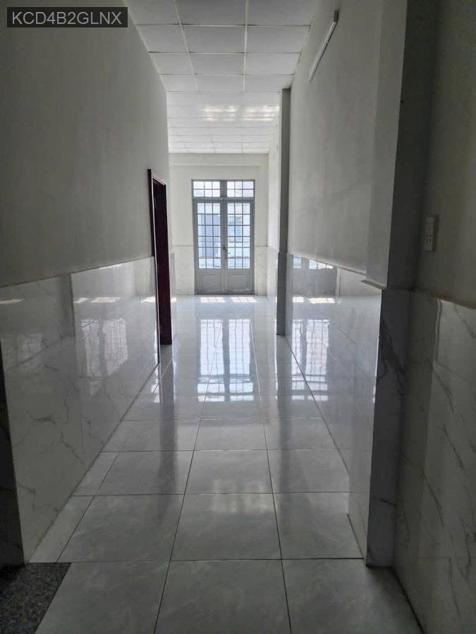 Bán nhà ở Tân Hiệp vị trí mặt tiền đường nhựa thông. SHR 5x22 nhà 1 trệt 1 lầu - Giá 4tỷ750triệu  - Xã Tân Hiệp  -  Huyện Hóc Môn  - (ảnh - 6)