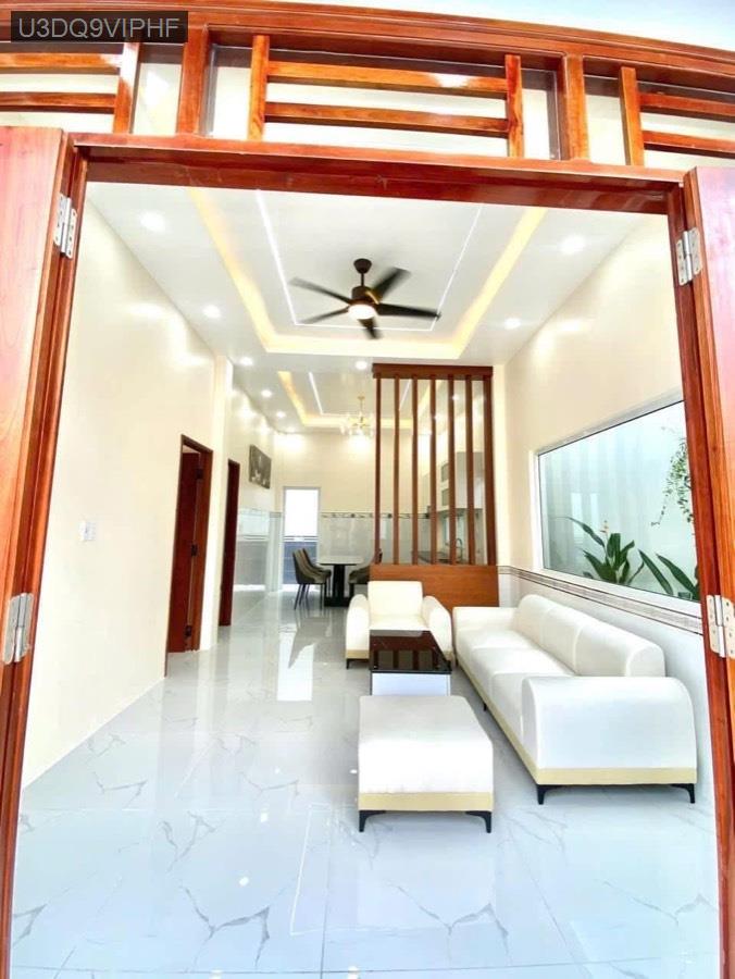 Bán biệt thự mini ngay trung tâm Hóc Môn, diện tích 7.6x16. Đường xe hơi đậu trước cửa, gần chợ,… - Xã Tân Hiệp  -  Huyện Hóc Môn  - (ảnh - 0)