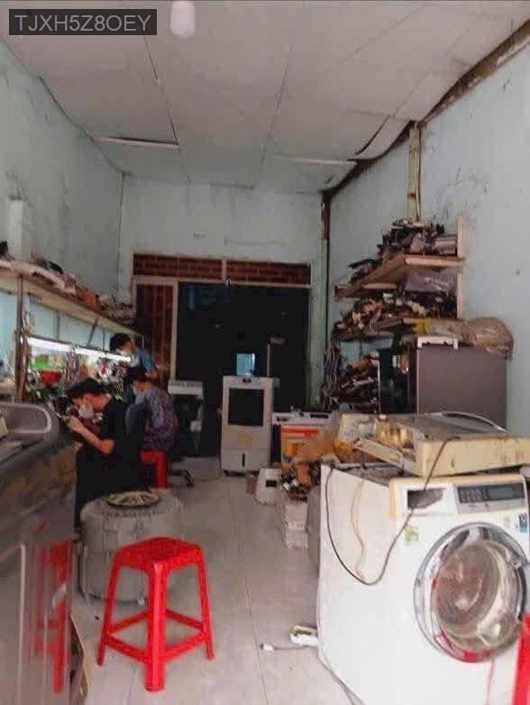 Bán nhà mặt tiền đường Quách Điêu gần trung tâm ngã 5 Vĩnh Lộc. Vừa ở vừa kinh doanh buôn bán  - Xã Vĩnh Lộc A  -  Huyện Bình Chánh  - (ảnh - 1)