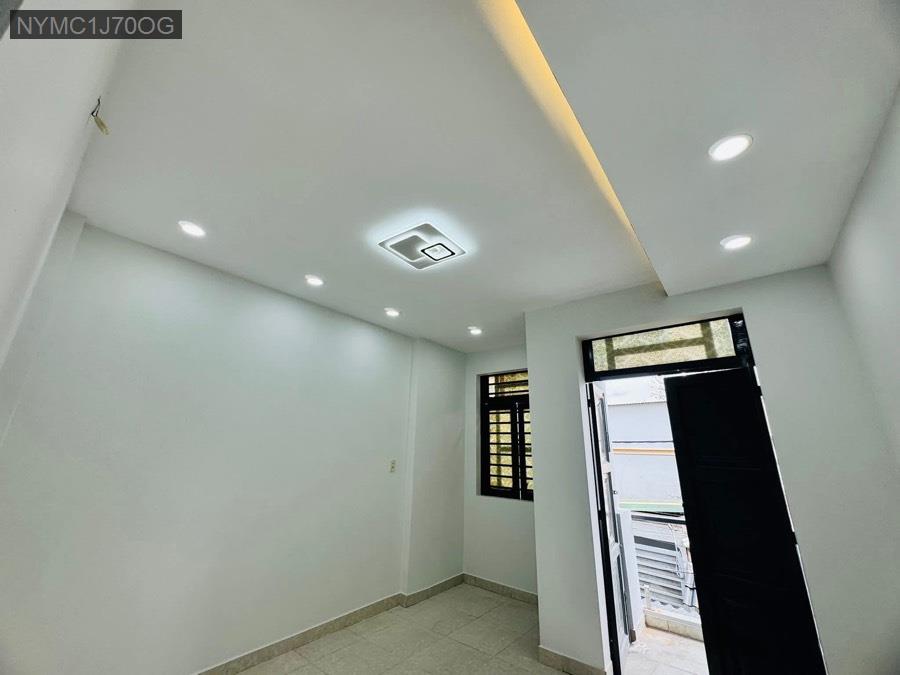 Bán nhà SHR cách mặt tiền Tô Ký chỉ vài bước, gần chợ, gần trường, giao thông thuận tiện - Xã Trung Chánh  -  Huyện Hóc Môn  - (ảnh - 3)