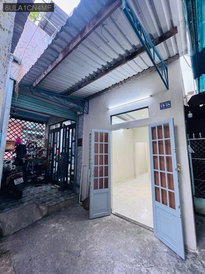 Bán nhà cách đường Bà Điểm 11 chỉ 70m, SHR 3x9 nhà cấp 4 nở hậu. Giá 2.2tỷ TL - Xã Bà Điểm  -  Huyện Hóc Môn  - (ảnh - 4)