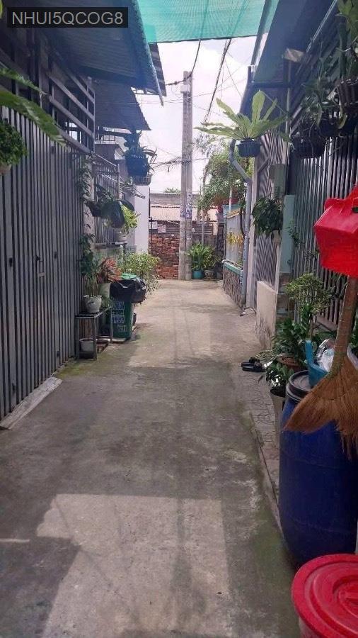 Bán nhà SHR đường Nguyễn Thị Sáu gần trường học Tam Đông 2, chợ Thới Tứ. Giá 2tỷ750triệu bớt lộc - Xã Thới Tam Thôn  -  Huyện Hóc Môn  - (ảnh - 0)