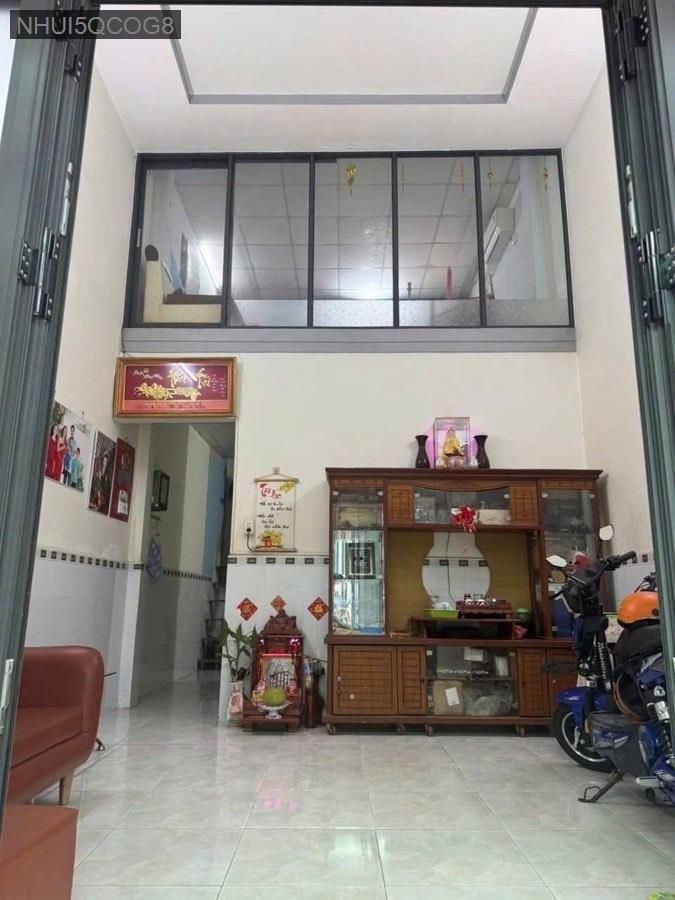 Bán nhà SHR đường Nguyễn Thị Sáu gần trường học Tam Đông 2, chợ Thới Tứ. Giá 2tỷ750triệu bớt lộc - Xã Thới Tam Thôn  -  Huyện Hóc Môn  - (ảnh - 1)