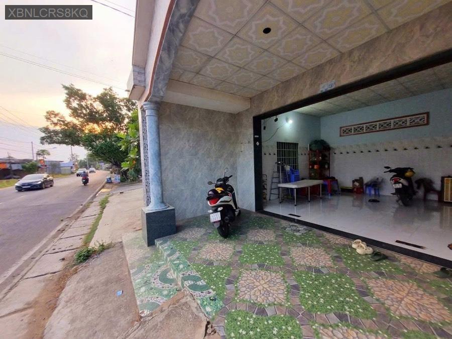 Bán nhà mặt tiền nhựa TL9, SHR 6x42 thổ cư full. Gần chợ, trường học,… - Xã Đức Hoà Thượng  -  Huyện Đức Hòa  - (ảnh - 5)