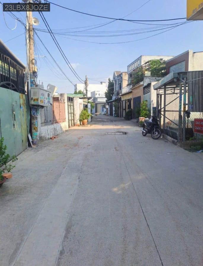 Bán nhà SHR đường Tây Bắc Lân, diện tích 5x20 hướng Đông Nam. Tặng full nội thất - Xã Bà Điểm  -  Huyện Hóc Môn  - (ảnh - 0)