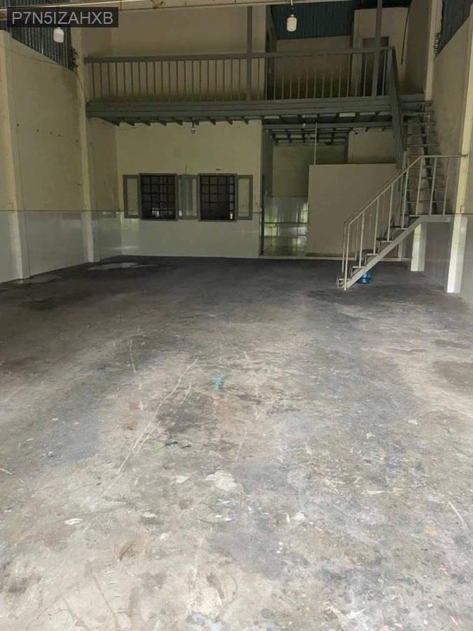 Bán xưởng sản xuất đường Liên Ấp 2-6, diện tích 8x20 gác lửng có điện 3fa. Giá 4.5tỷ còn bớt - Xã Vĩnh Lộc A  -  Huyện Bình Chánh  - (ảnh - 0)