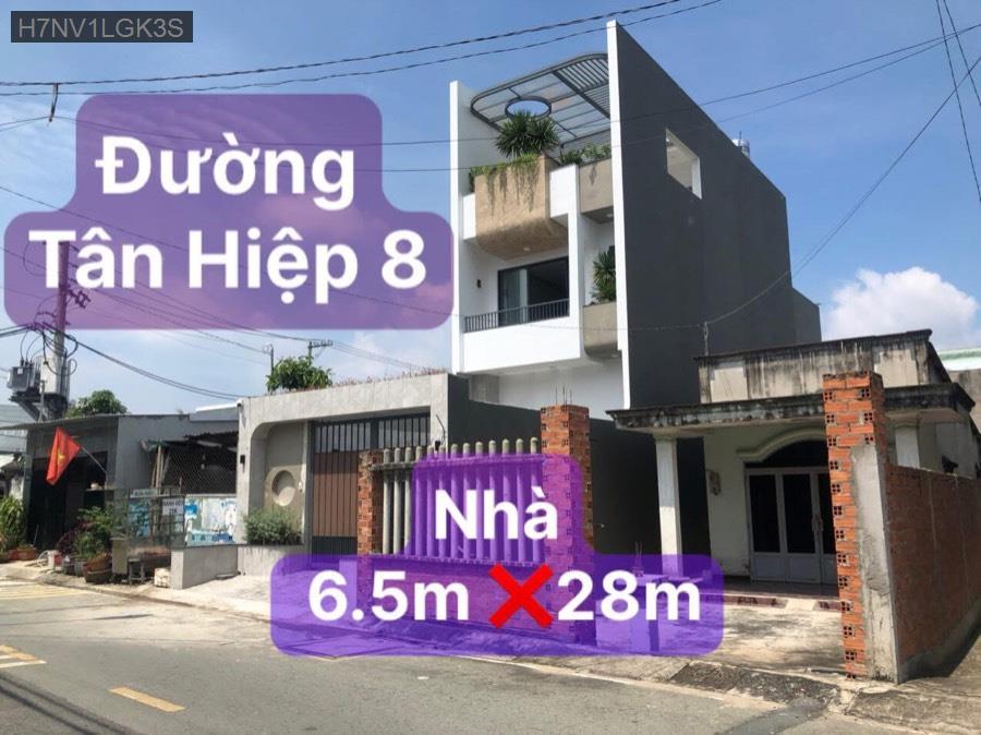 Bán nhà mặt tiền đường Tân Hiệp 8, sổ hồng chính chủ. Đường lớn 2 xe ô tô tránh nhau - Xã Tân Hiệp  -  Huyện Hóc Môn  - (ảnh - 0)