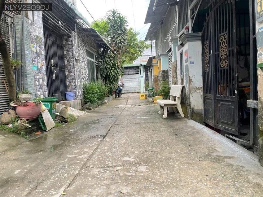 Bán nhà Sổ Hồng Riêng Trung Chánh, diện tích 4x14. Giá 3.5tỷ - Xã Trung Chánh  -  Huyện Hóc Môn  - (ảnh - 2)