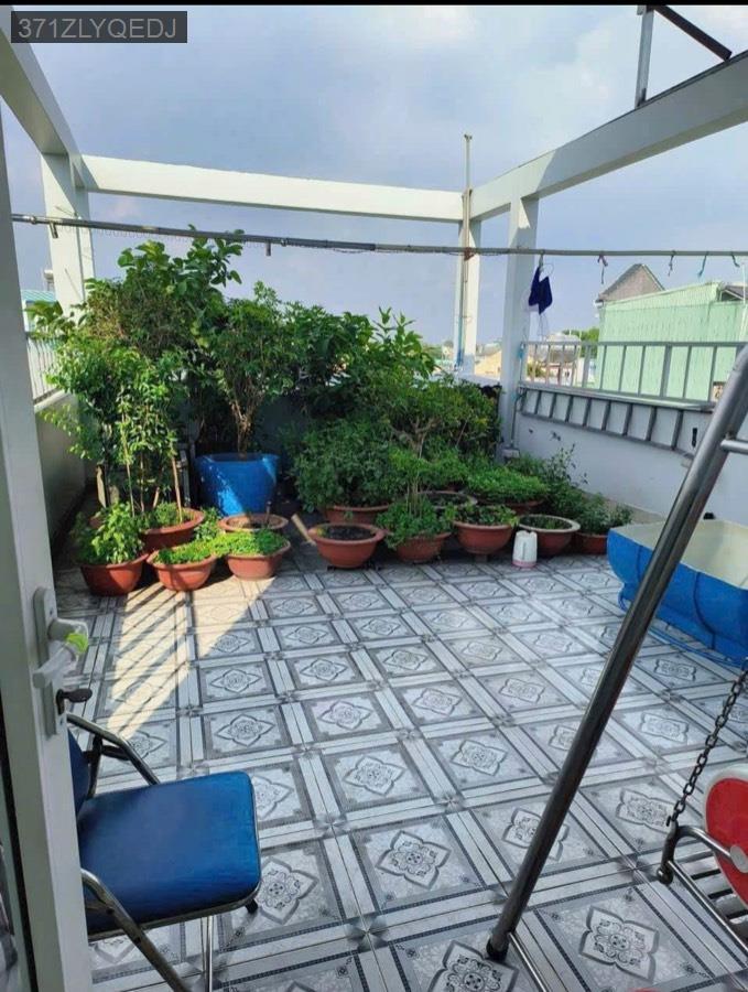 Bán nhà Nguyễn Văn Bứa Ngã Tư Hóc Môn. SHR 5x20 đúc 1 trệt 2 lầu kiên cố  - Xã Xuân Thới Sơn  -  Huyện Hóc Môn  - (ảnh - 2)