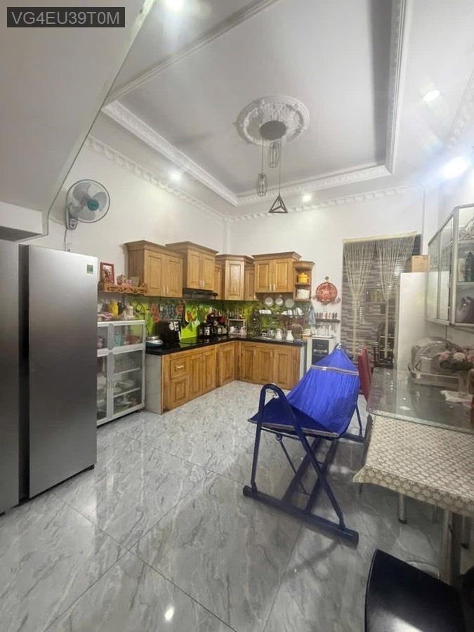 Bán nhà ngay nhà thờ 2-6, bán kính 100m ra chợ 2-6. Giá 2tỷ750triệu bớt xíu lộc - Xã Vĩnh Lộc A  -  Huyện Bình Chánh  - (ảnh - 4)