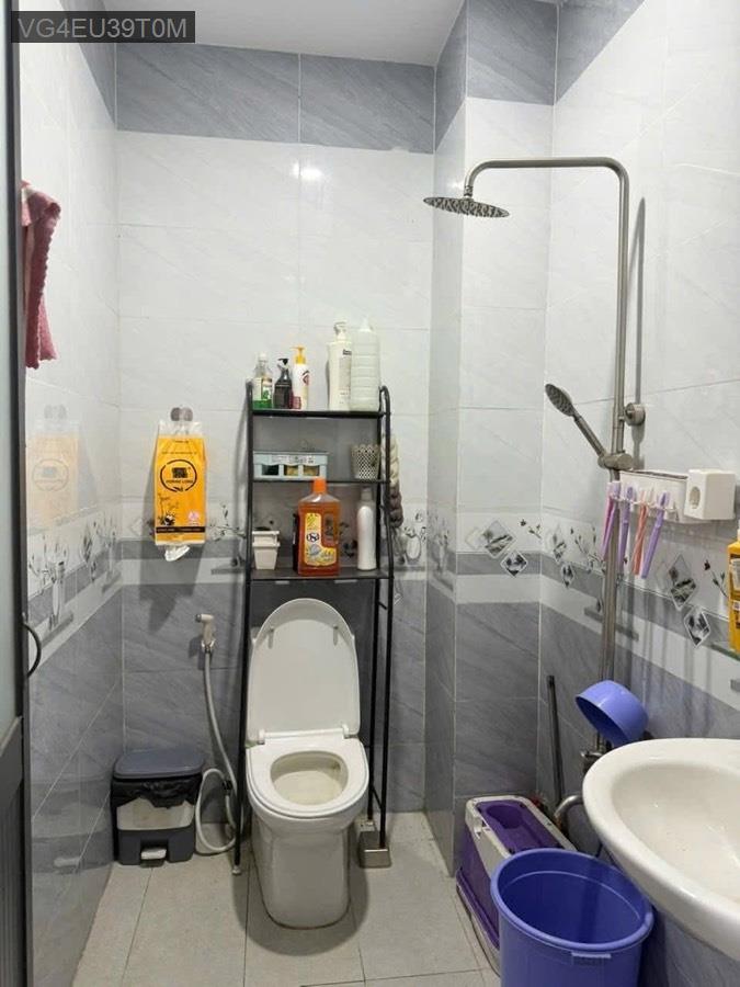 Bán nhà ngay nhà thờ 2-6, bán kính 100m ra chợ 2-6. Giá 2tỷ750triệu bớt xíu lộc - Xã Vĩnh Lộc A  -  Huyện Bình Chánh  - (ảnh - 6)