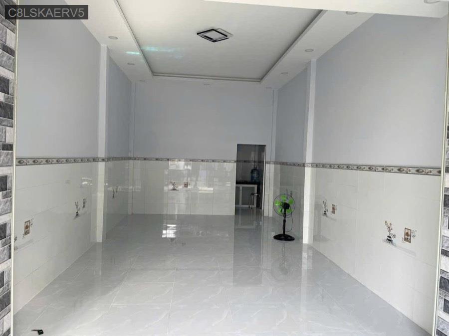 Bán nhà SHR cách đường Lê Thị Hà 100m, hẻm xe hơi thông. Nhà hướng Đông - Xã Tân Xuân  -  Huyện Hóc Môn  - (ảnh - 3)