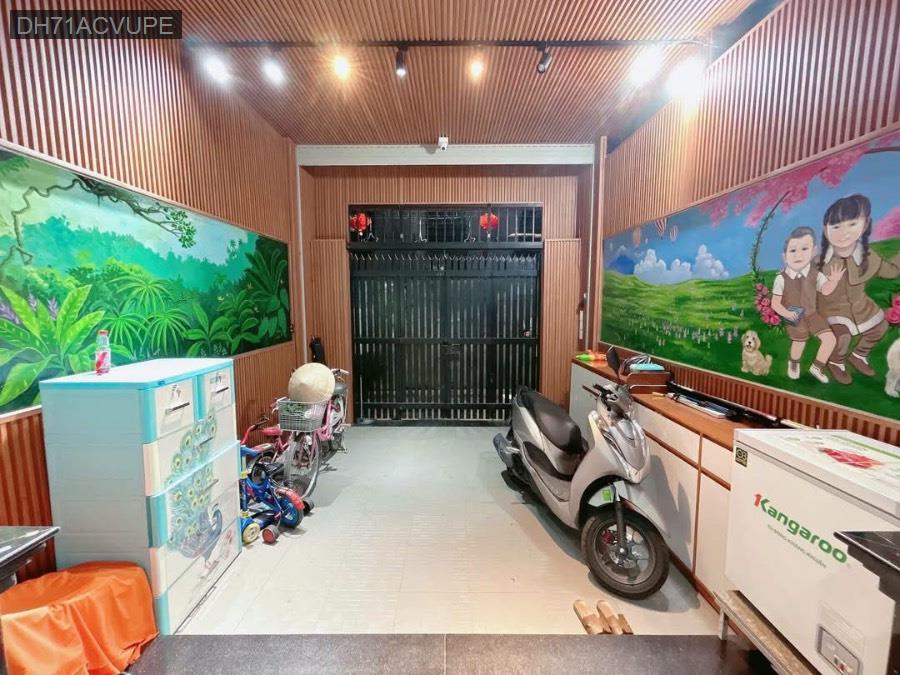 Bán nhà SHR đường Tân Thới Nhì 8, diện tích 4x22 nở hậu 4.2m SHR. Giá 5tỷ5 - Xã Tân Thới Nhì  -  Huyện Hóc Môn  - (ảnh - 0)