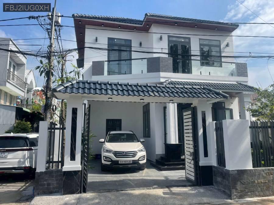 Bán biệt thự đẹp góc 2 mặt tiền 10x14 - Xã Thới Tam Thôn  -  Huyện Hóc Môn  - (ảnh - 1)