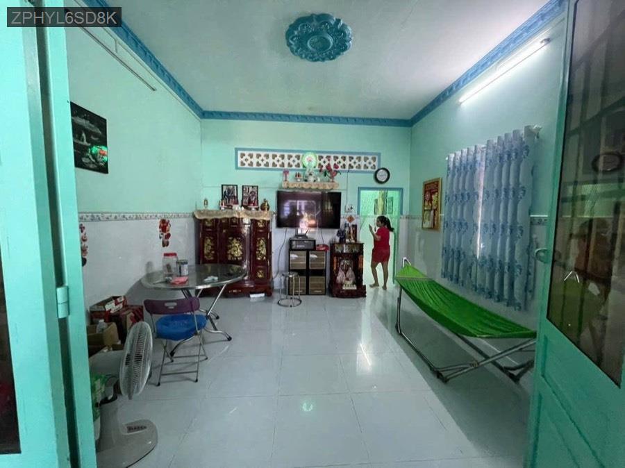 Bán nhà mặt tiền đường bê tông Tân Thạnh Đông. Nhà chủ kinh doanh buôn bán cho nên nhà rất sạch đẹp - Xã Tân Thạnh Đông  -  Huyện Củ Chi  - (ảnh - 0)
